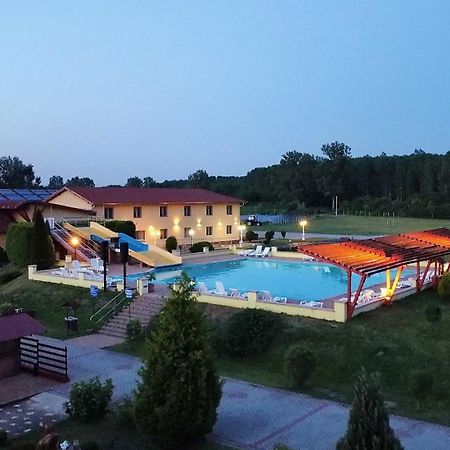 Ligetalja Termal Hotel Peneszlek Exterior foto