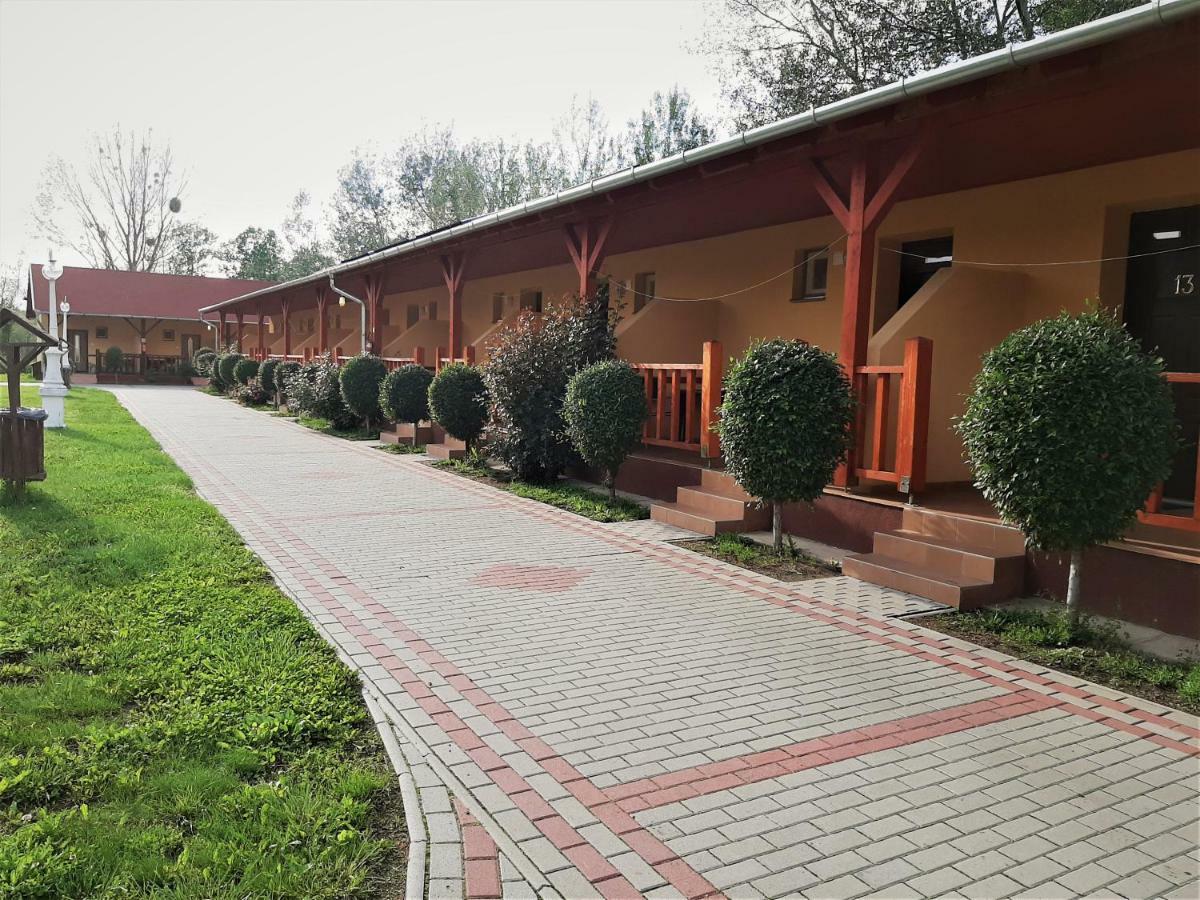 Ligetalja Termal Hotel Peneszlek Exterior foto