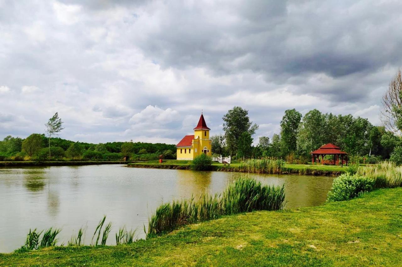 Ligetalja Termal Hotel Peneszlek Exterior foto